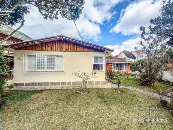 Imagem Casa à venda, 185 m² por R$ 810.000,00 - Araras - Teresópolis/RJ