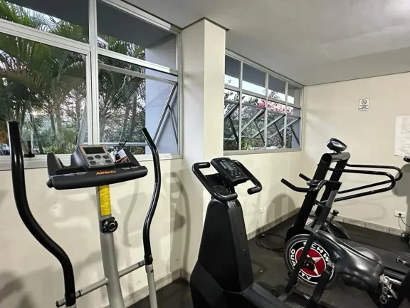 Imagem Apartamento com sacada e vista livre no Condomínio Residencial Arco Íris