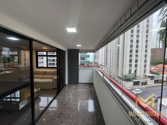 Imagem Apartamento com 4 quartos (sendo 3 suítes) à venda, 174 m² por R$ 1.190.000 - Meireles - Fortaleza/CE