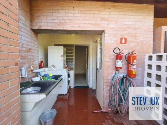 Imagem Casa multipavimentos à venda, bem localizada, próxima ao Hospital Santa Cruz e 10 minutos do metrô