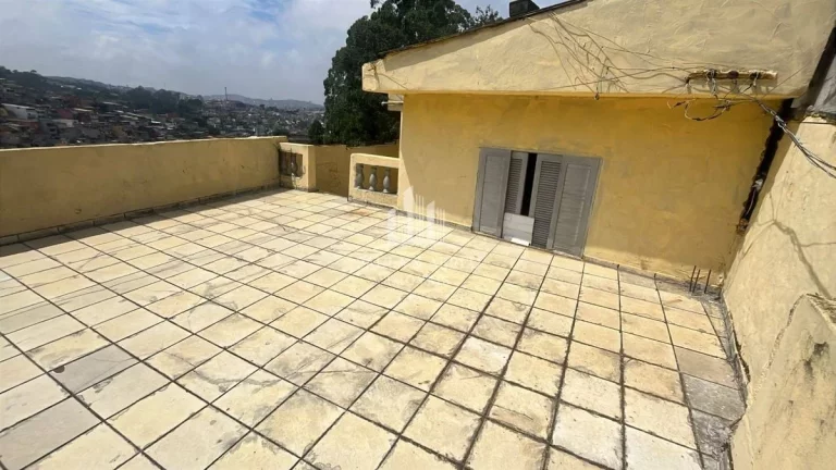 Imagem Casa para locar com 3 dorm 2 vagas de garagem e quintal amplo