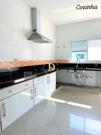 Imagem CASA - CONDOMÍNIO TERRAS DE SANTA HELENA - JACAREÍ - 3 DORM. (1 SUÍTE) - 356 M²