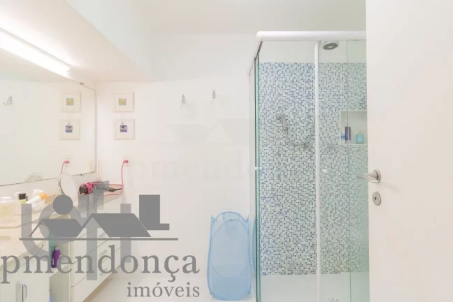 Imagem Apartamento em Higienópolis com 3 quartos ( 1 suíte ) e 1 vaga, 126m²