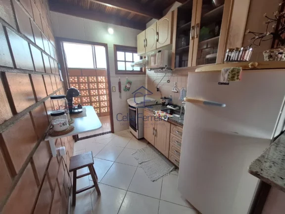 Imagem Apartamento em condomínio em excelente localização a 500m da praia Martim de Sá - Caraguatatuba/SP