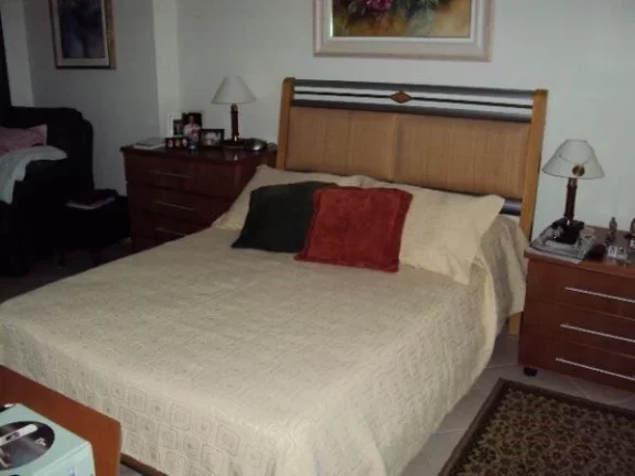 Imagem APARTAMENTO MOBILIADO PRÓXIMO À PRAIA