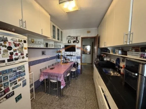 Imagem Apartamento de 144m², 4 dormitórios, sendo 4 suítes, hall privativo e excelente iluminação natu...