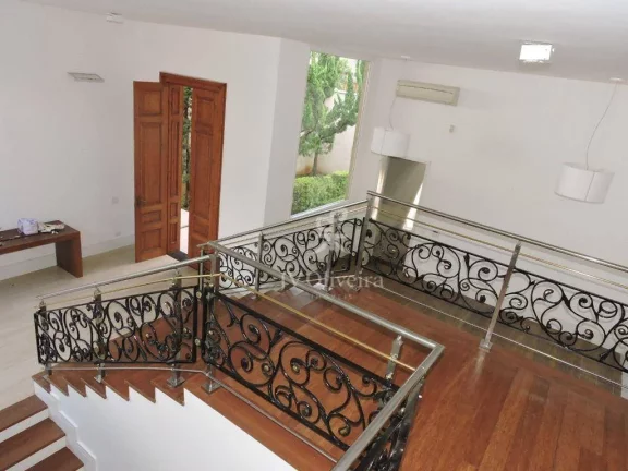 Imagem Casa com 5 dormitórios à venda, 600 m²