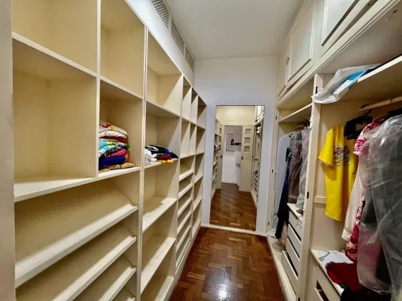 Imagem Apartamento com 4 Quartos à Venda, 240 m² em Leblon - Rio De Janeiro