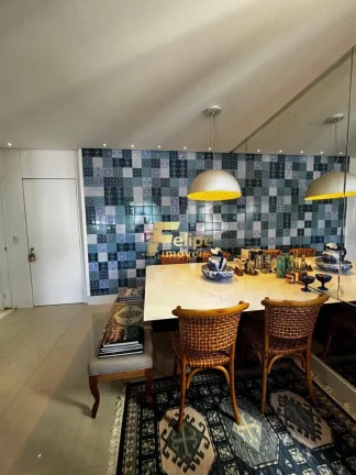 Imagem LINDO APARTAMENTO COM PORTEIRA FECHADA.