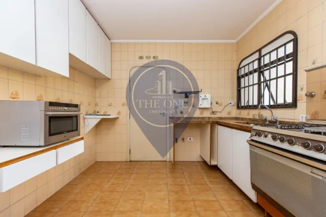 Imagem Apartamento à venda em Perdizes, São Paulo-SP: 4 quartos, 2 suítes, 2 salas, 5 banheiros, 2 vagas e 216m² de área.