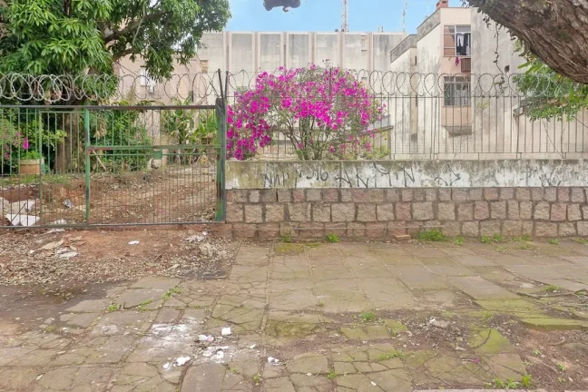 Imagem Terreno/Lote Residencial para venda no bairro Partenon em Porto Alegre