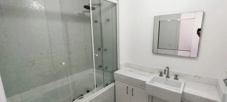 Imagem Apartamento Duplex Residencial e Comercial à Venda
Localizado no belo bairro de Pinheiros, em São ...
