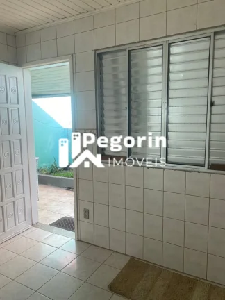 Imagem Casa 02 Quartos Padrão com quintal