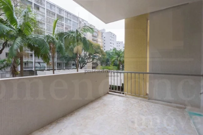Imagem Apartamento à venda na Av Higienópolis com 04 quartos( 02 suites )e 03 vagas, 302m2