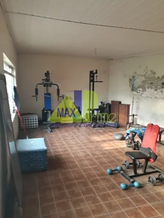 Imagem Casa Comercial para Locação na Penha de França - São Paulo-SP: 6 Salas, 3 Banheiros, 1 Vaga de Garagem!