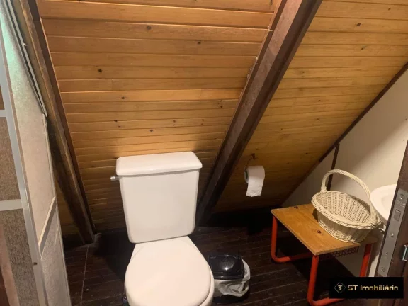 Imagem Oportunidade Chalé em Atibaia Condominio c/Lagos 580mil Estuda Proposta!!