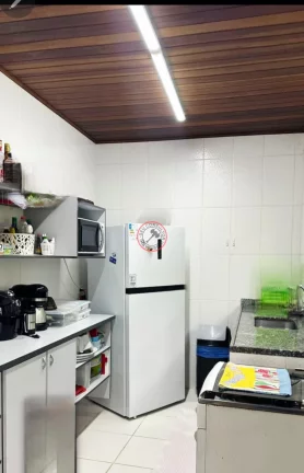 Imagem CASA EM CAMBURIZINHO CONDOMINIO A 1 QUADRA DA PRAIA 2 QUARTOS TERREA 2 VAGAS VARANDA MOBILIADA PODENDO AMPLIAR A ESTRUTURA