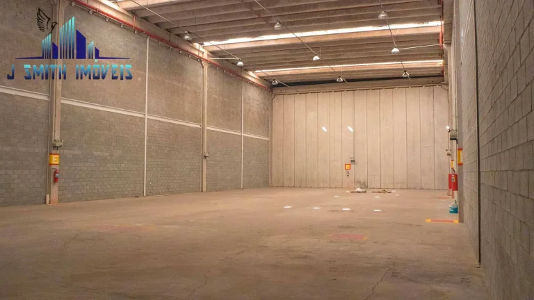 Imagem GALPÃO 3.600m² EM CONDOMÍNIO INDUSTRIAL NA ROD. ANHANGUERA, JARAGUÁ