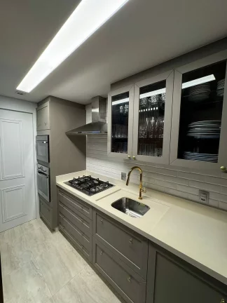 Imagem Apartamento à Venda,70m2, 2 Dormitórios(1 Suíte), Finamente Mobiliado, 1 Vaga, Itacorubi, Florianópolis/SC