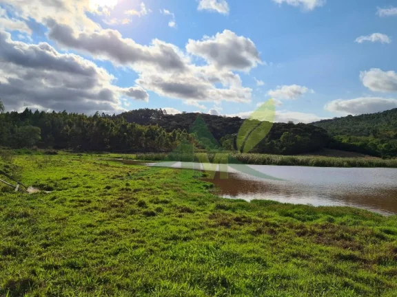 Imagem Sítio à Venda em Atibaia com 15 alqueires