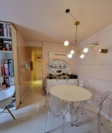 Imagem Apartamento com 82m², distribuído em 3 dormitórios, sendo 1 suíte, todos com armários. Possui s...