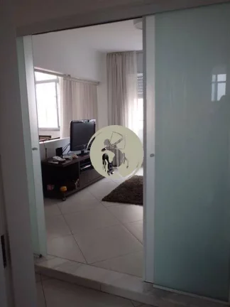 Imagem BEM LOCALIZADO, VISTA LATERAL AO MAR, BEM CONSERVADO