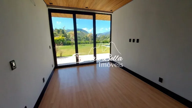 Imagem Casa Alto Padrão em Pedro do Rio, Petrópolis/RJ
