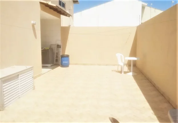 Imagem Casa Duplex a Venda no Bairro Itapebussú Guarapari 3 Quartos (1 Suíte) Sala de Jantar Sala de Tv Com Área De Lazer Piscina Churrasqueira Espaço Gourme