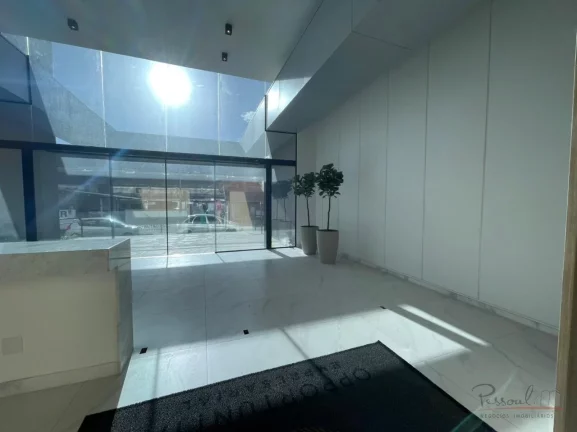 Imagem LINDA SALA COMERCIAL COM VISTA PARA O MAR! Prédio novo, moderno e muito bem localizado! Fácil aces...