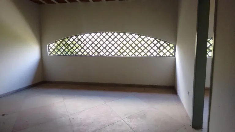 Imagem Casa de 500m² à vendam com 6 suítes, localizada em Aldeia, Camaragibe - Pernambuco.