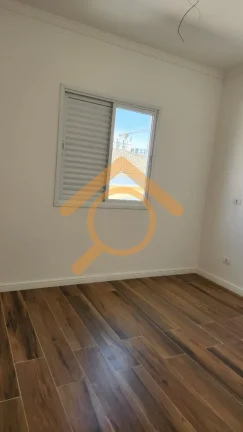 Imagem Residência de Luxo na Vila São Pedro: 3 Quartos, 1 Suíte, 2 Salas, 3 Banheiros, 2 Vagas de Garagem, 110m² - São Paulo-SP.