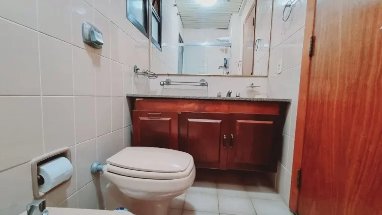 Imagem Apartamento com 3 dormitórios à venda, 140 m² por R$ 680.000,00 - Pitangueiras - Guarujá/SP