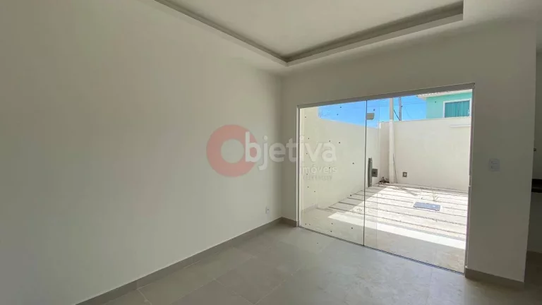 Imagem Casa linear independente, 2 quartos, 110m², Vila do Peró - Cabo Frio