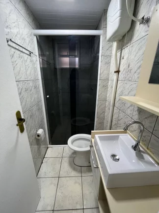 Imagem Apartamento com 2 Quartos no Fazendinha - Cic - R$210 mil