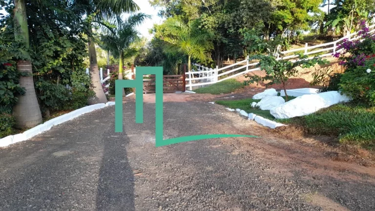 Imagem SÍTIO Á VENDA EXCELENTE OPORTUNIDADE EM ITAMOGI - Varias represas - Piscina - Chalé - Palco para shows