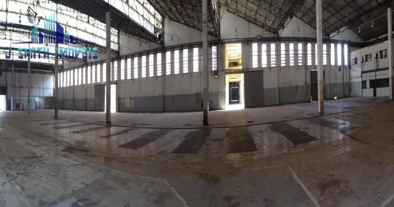 Imagem GALPÃO AC. 70.000m² INDL. À VENDA EM TERRENO 185.000m² - OPORTUNIDADE!!