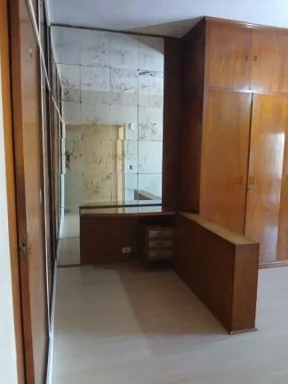 Imagem Casa Comercial à Venda em São Paulo-SP, Vila Monumento: 4 Quartos, 1 Suíte, 4 Salas, 3 Banheiros, 6 Vagas, 280m². Imperdível!