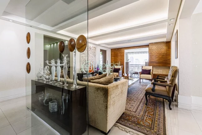 Imagem Excelente apartamento com 400m² no Morumbi, living super espaçoso integrado ao home theater e à s...