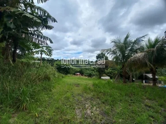 Imagem Terreno com Vista Espetacular para a Natureza – Ideal para Construir, com Topografia Levemente Inclinada e Área Verde Exuberante! Oportunidade Única!
