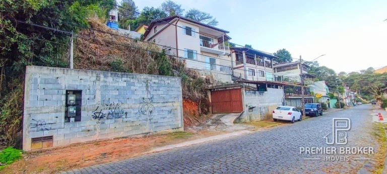 Imagem Terreno à venda, 143 m² por R$ 150.000,00 - Jardim Europa - Teresópolis/RJ