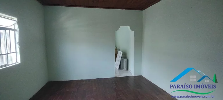 Imagem Ótima oportunidade: casa com 2 quartos no centro de Paraisópolis MG