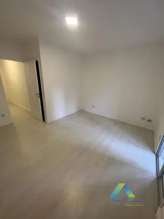 Imagem VILA MARIANA Casa alto padrão 195M², 3 suítes, varanda gourmet, 2 vagas ótima localização e valor !!!