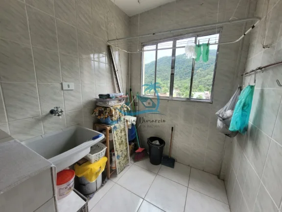 Imagem Ótimo apartamento com 2 dormitórios a venda a 3 quadradas da orla do Perequê-Açu - em Ubatuba.