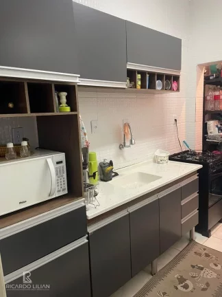 Imagem Seu Refúgio à Beira-Mar: Apartamento de 2 Dormitórios no Balneário Florida