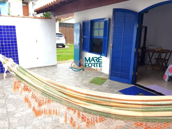 Imagem CASA COM TERRENO DE 250M² À POUCOS PASSOS DA ORLA (COM LAJE)!