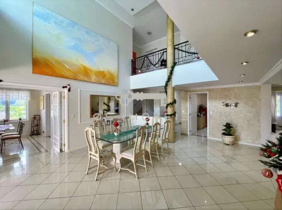 Imagem Cond São Paulo II - Casa linda, 4 suítes, piscina, gourmet, condo completo!