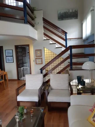Imagem OPORTUNIDADE !!! LINDA CASA NO QUINTA DAS VIDEIRAS PARA VENDA.