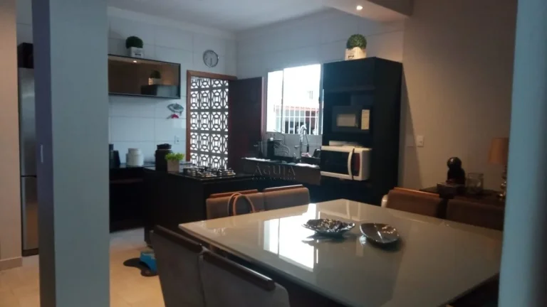 Imagem Casa com 3 dormitórios sendo 1 suíte a venda no Jardim Carolina