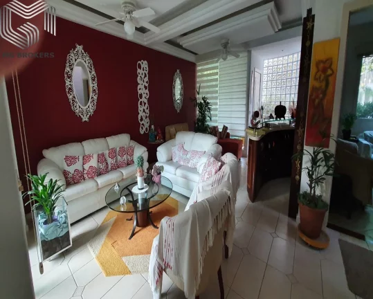Imagem Casa em Condomínio de Alto Padrão no Recreio dos Bandeirantes, RJ: 3 suítes, 4 vagas, 558m² de luxo! Pfoximo a Praia