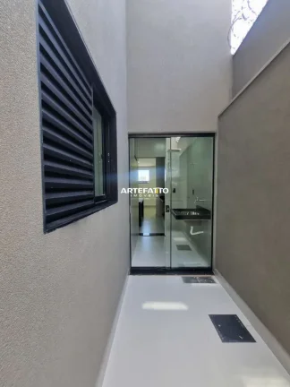 Imagem Apartamento Santa Lúcia, 2 dorm. sendo 1 suíte, 2 vagas de garagem.